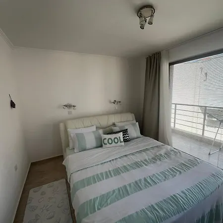 Private In Complex Diamond *